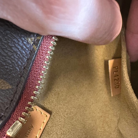 Louis Vuitton Heart bag Sac Coeur Game On Monogram Crossbody LV Rare Limited Ed - Picture 10 of 14